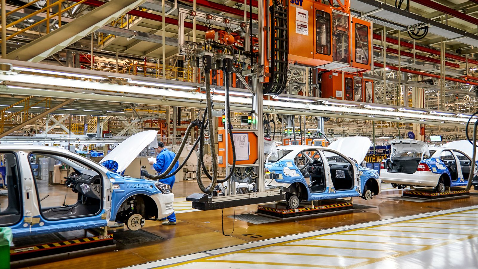 Shutterstock Car manufacturing unit, plant