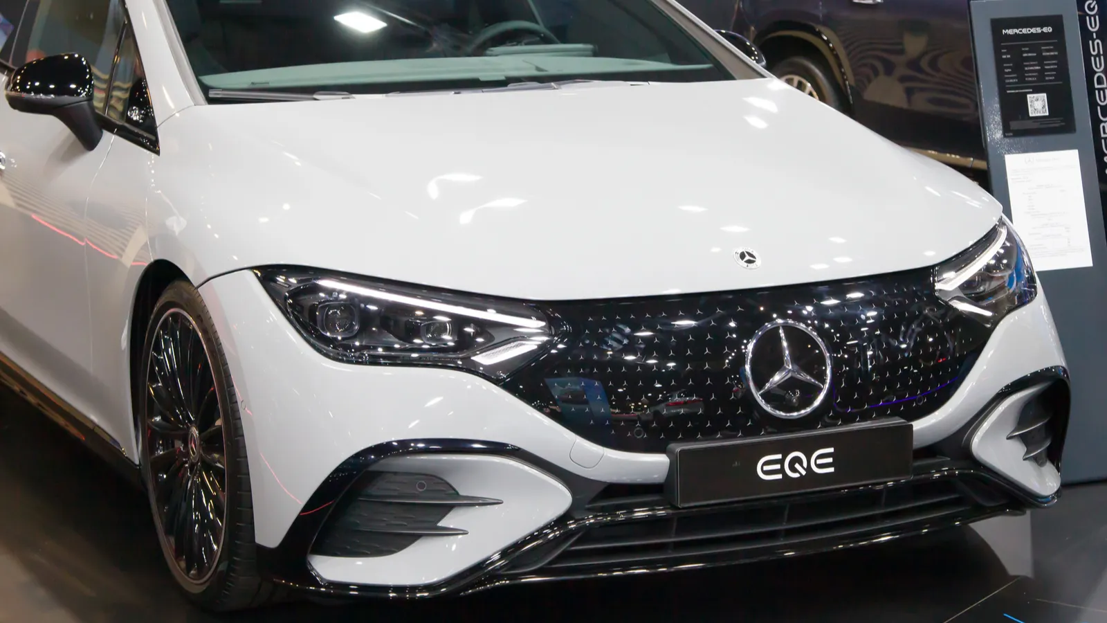 Mercedes Benz EQE 350