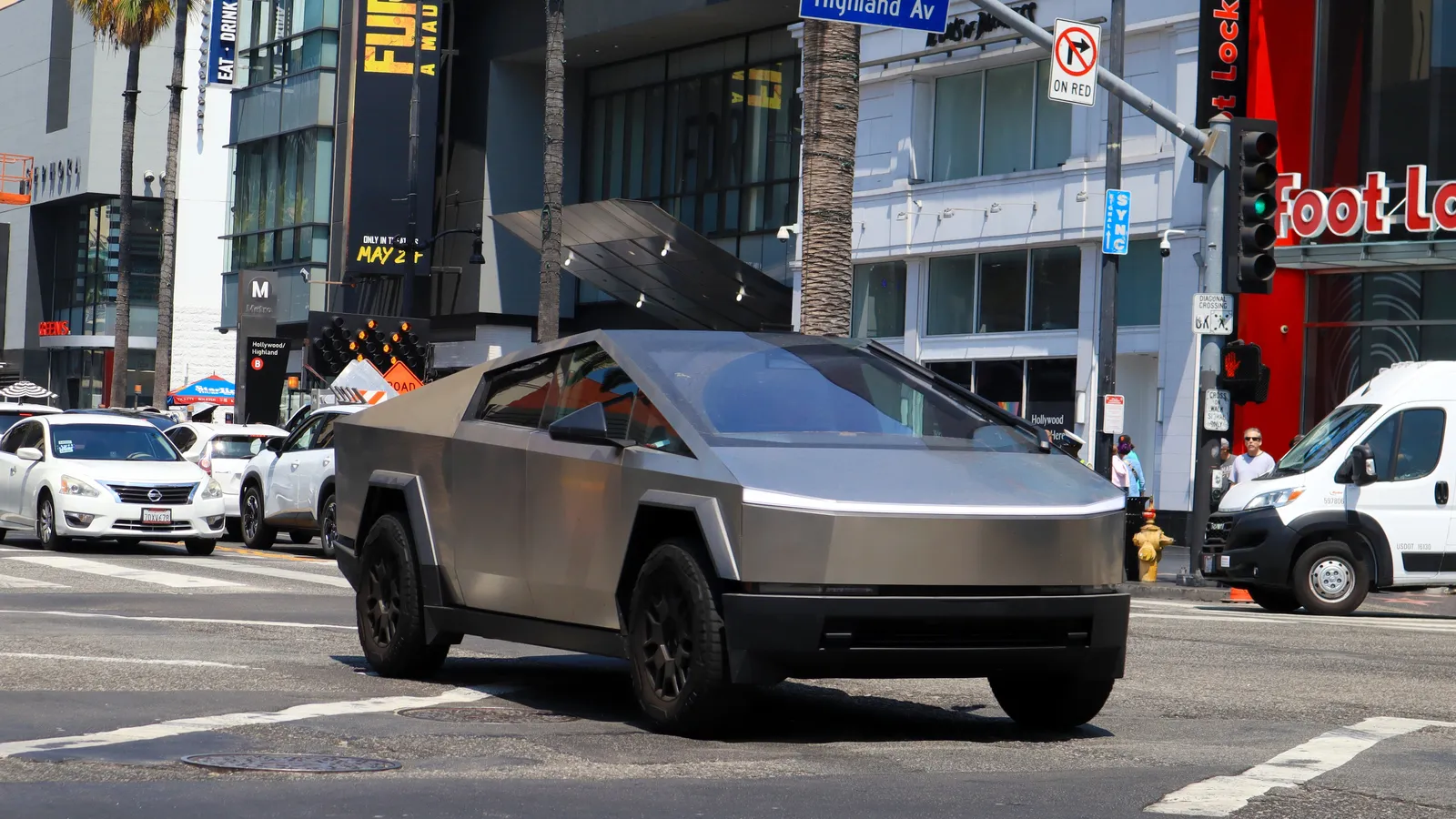 Hollywood los angeles california july 9 2024 tesla cybertruck 