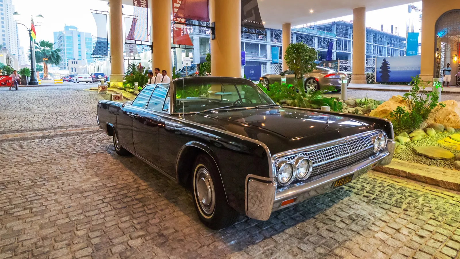 Lincoln Continental parked outside the hotel in Dubai