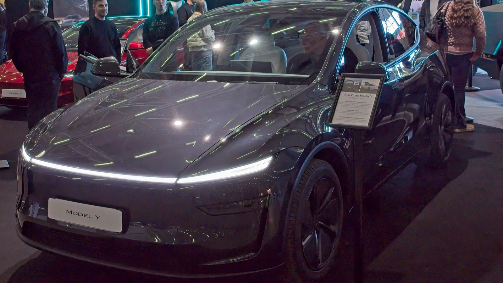 2025 Tesla Model Y  