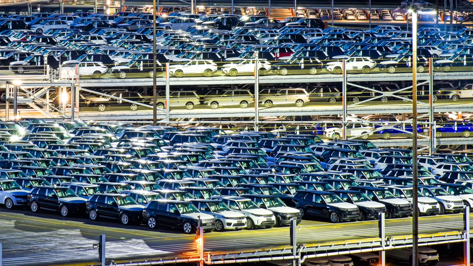 Many range rover new cars out of factory   