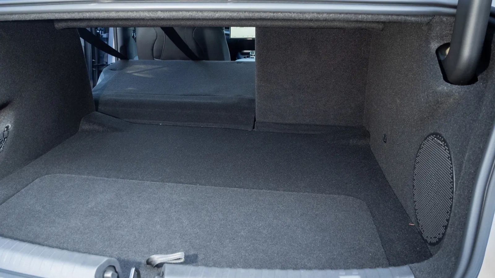 BYD Seal trunk   